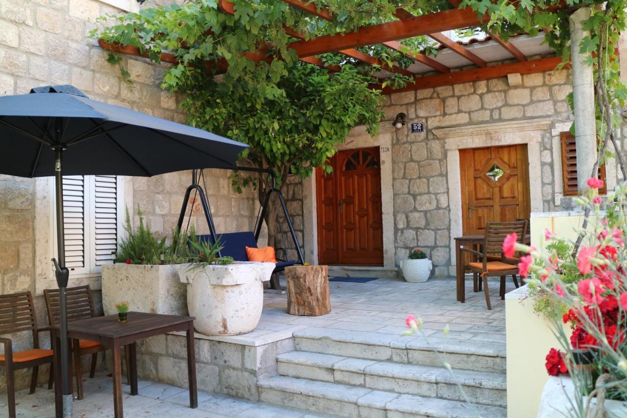 Studio Apartments & Rooms Lela, Sipan Island Sipanska Luka  ภายนอก รูปภาพ