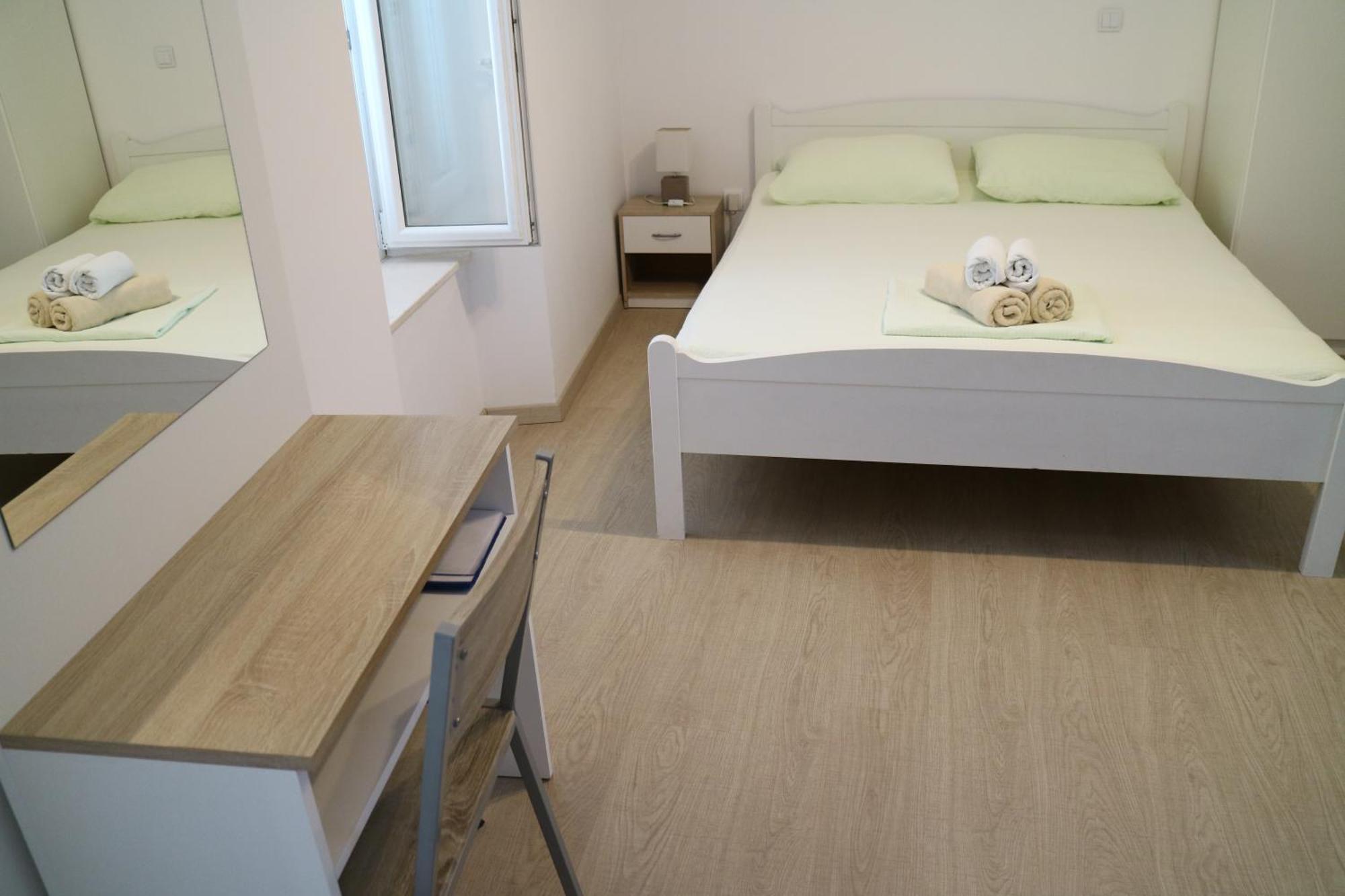 Studio Apartments & Rooms Lela, Sipan Island Sipanska Luka  ห้อง รูปภาพ