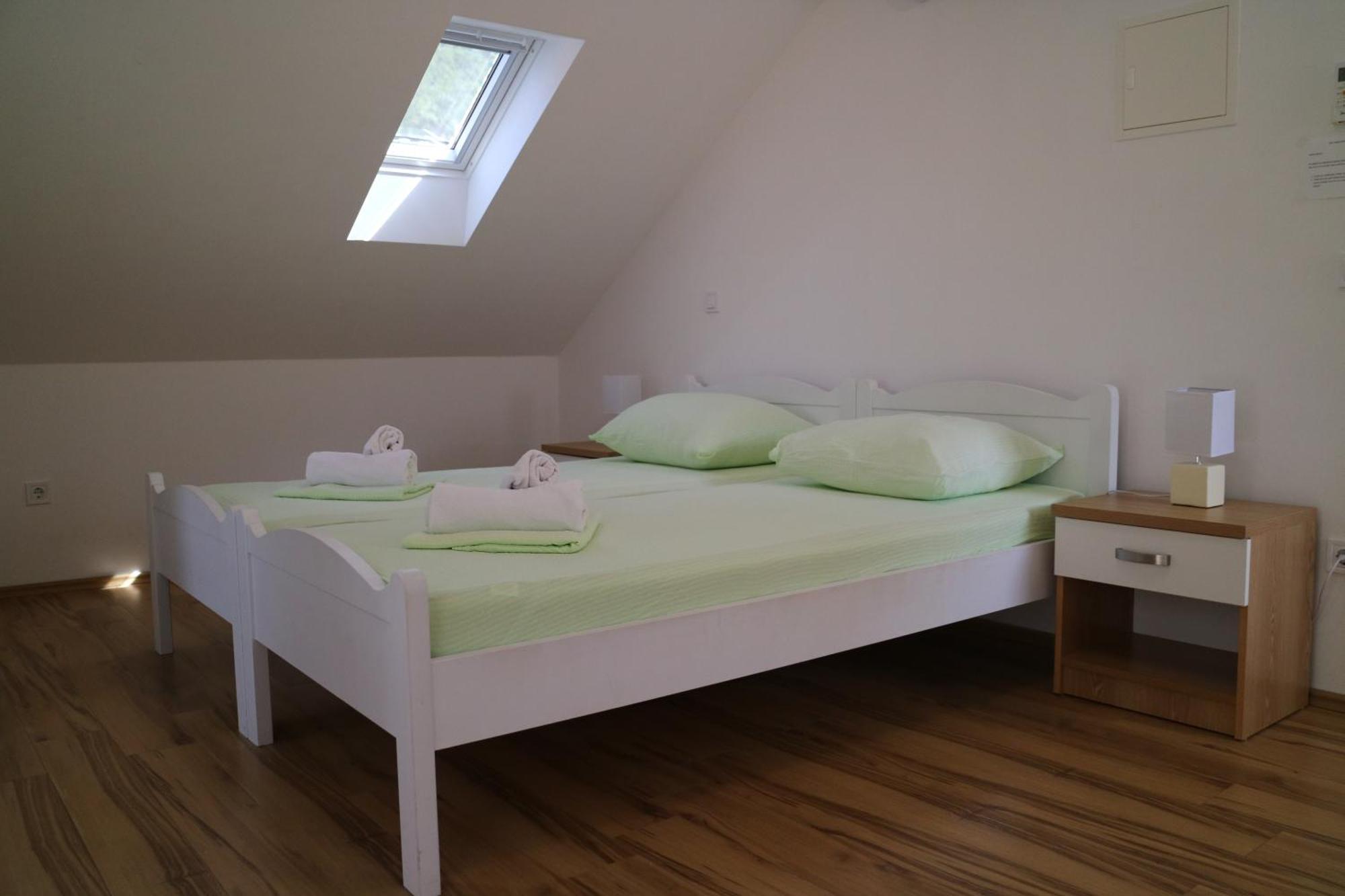 Studio Apartments & Rooms Lela, Sipan Island Sipanska Luka  ภายนอก รูปภาพ